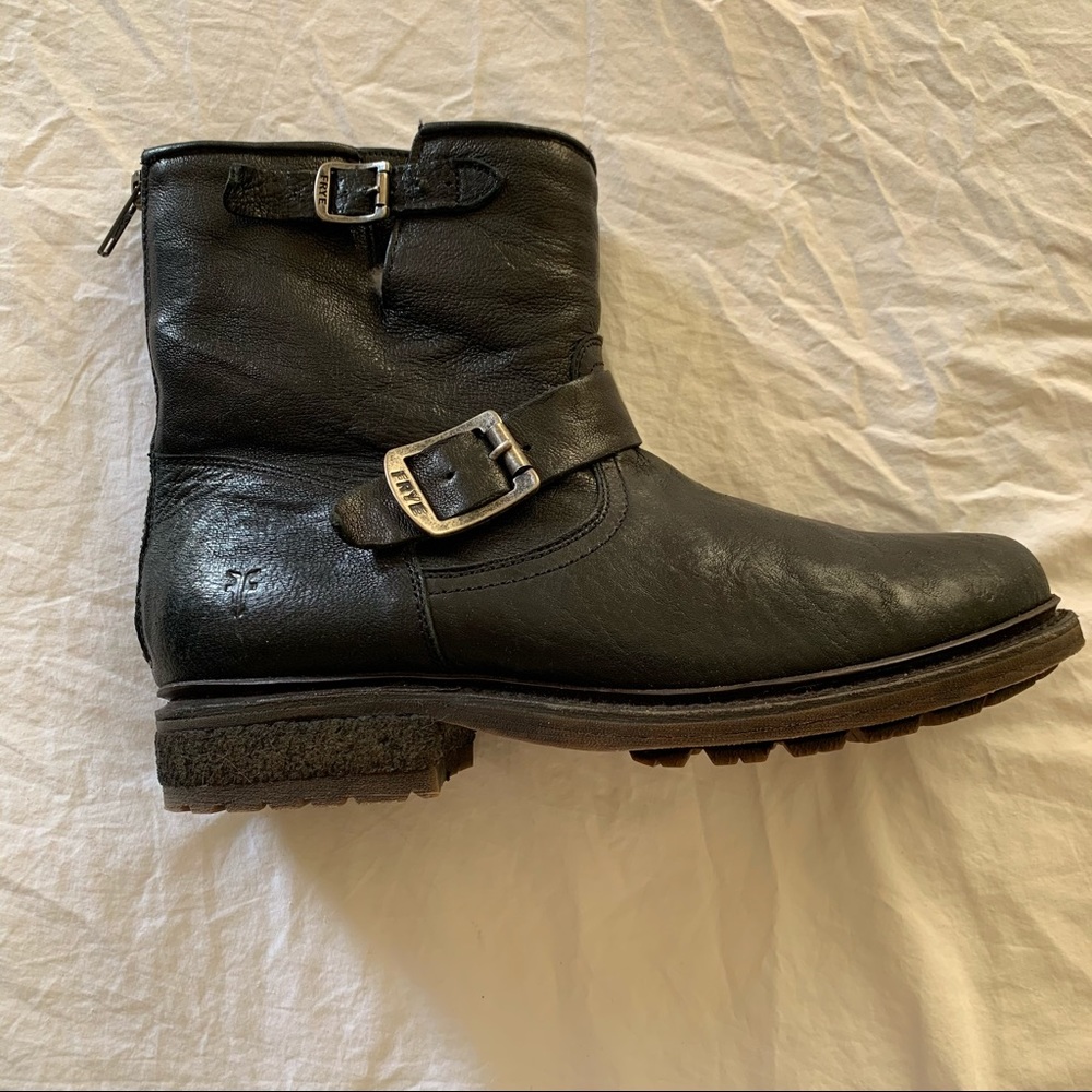 RARE: Frye Valerie Shearling Boot